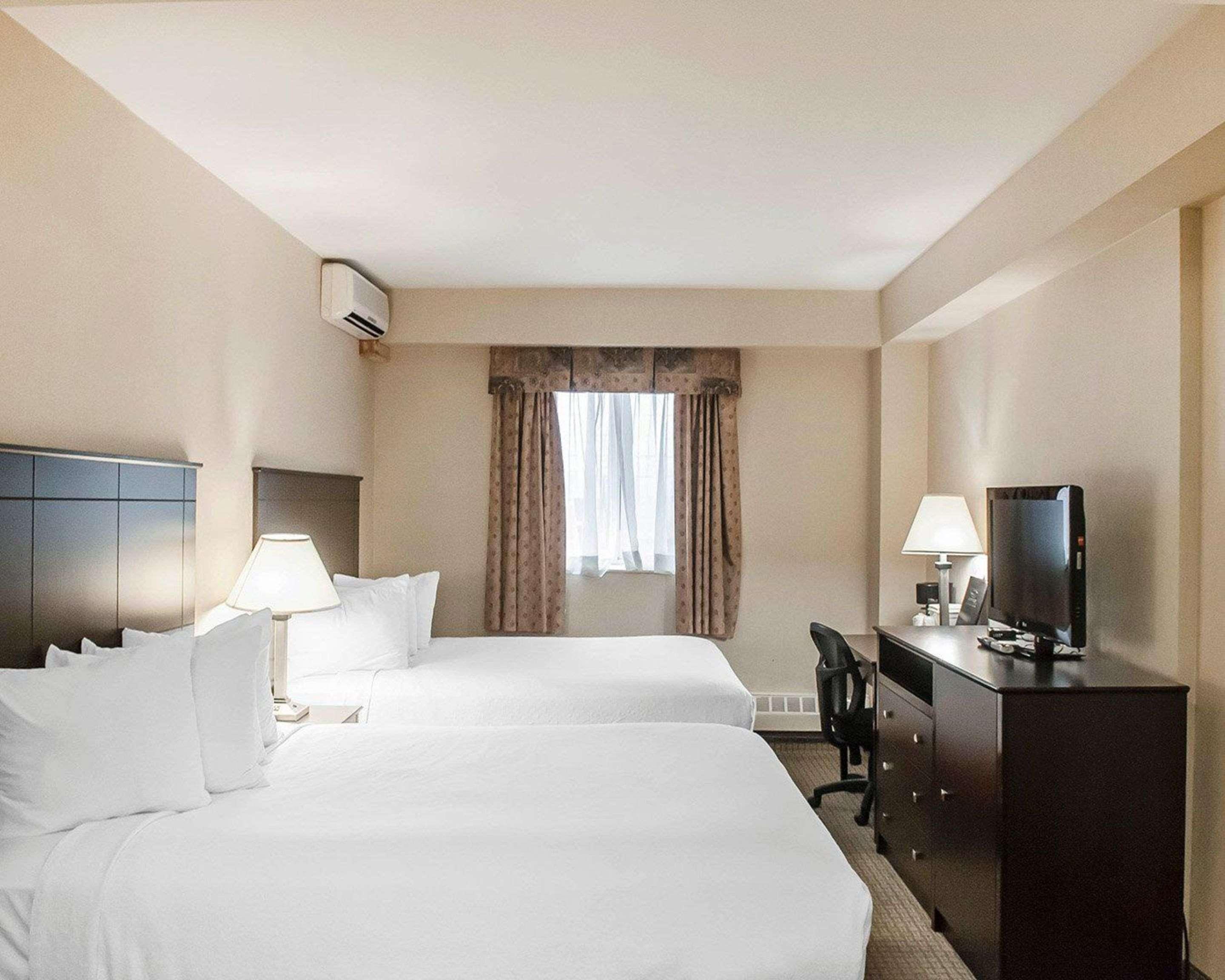 Econo Lodge Inn & Suites Downtown Toronto Eksteriør bilde
