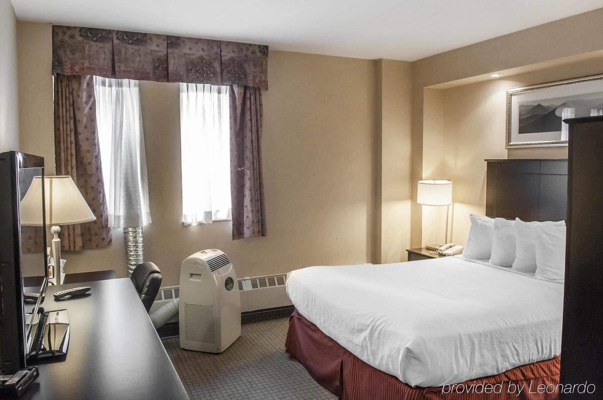 Econo Lodge Inn & Suites Downtown Toronto Eksteriør bilde